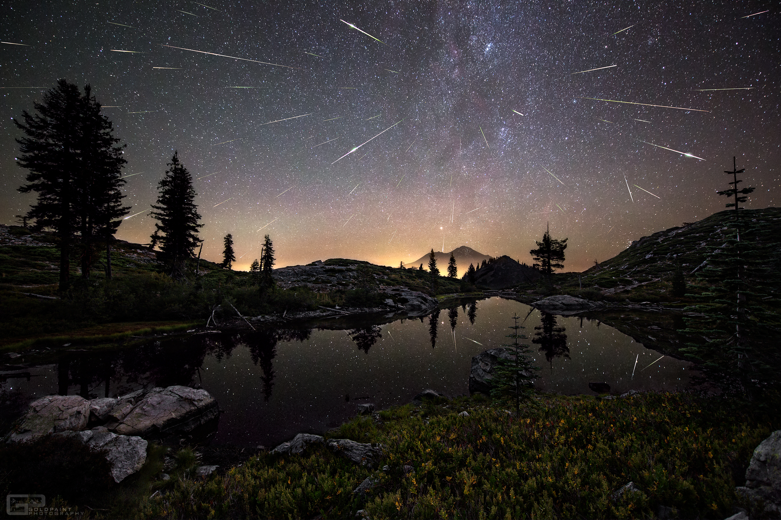 Zdjęcie perseidów autostwa Brada Goldpainta uzyskało status APOD na stronie nasa! Szczegóły: http://apod.nasa.gov/apod/ap160808.html